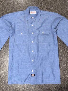Dickies Chambray Vintage WorkShirt Mens 15-15.5x32/32 Medium Blue Button Up